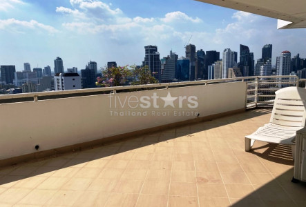4 bedroom condo for rent on Ekamai