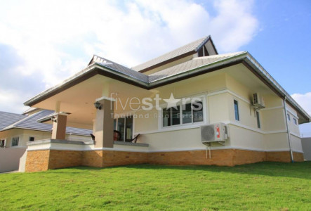 3 bedrooms Thai style villa for sale in Hua Hin
