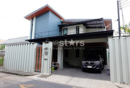 2 stories house 3 bedrooms for sale on Ladprao to Huai Khwang