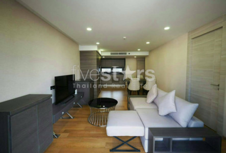 Modern 2 bedroom in Langsuan 2 minutes walk to BTS Chidlom