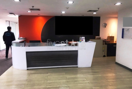 Office space for rent close to Lumpini MRT station