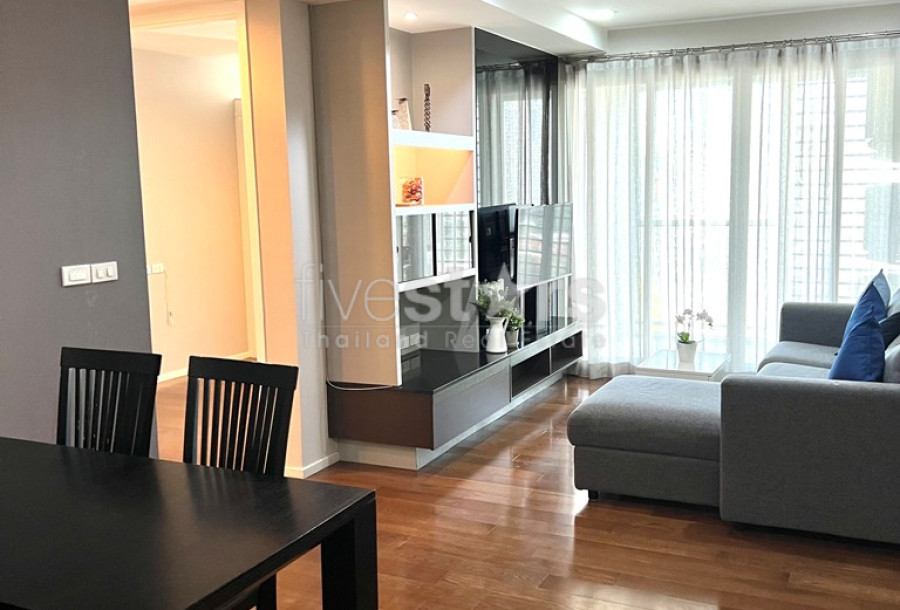 2-bedroom condo for rent on Nana to Asoke