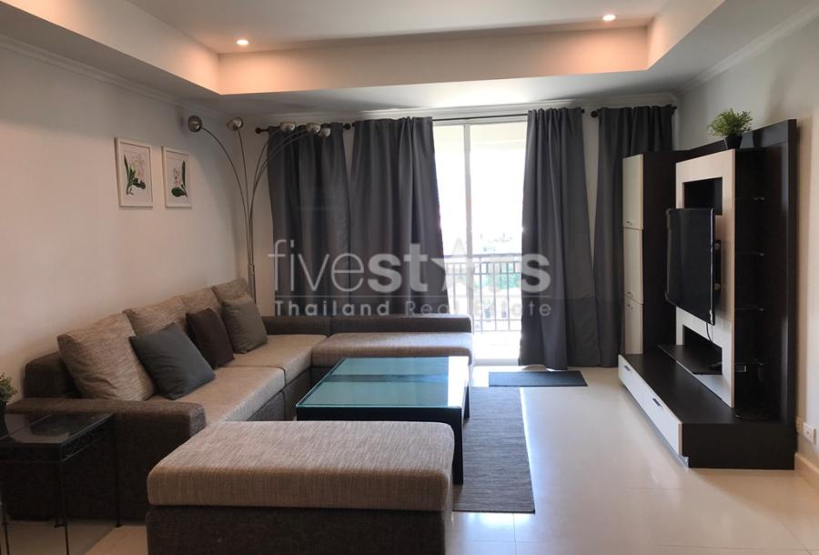 Spacious 2-Bedroom Condo for Rent Near BTS Nana