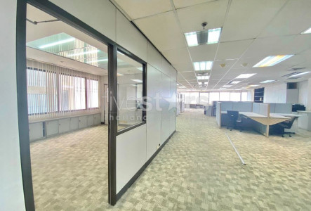 Co-working space for rent located in Asoke BTS station