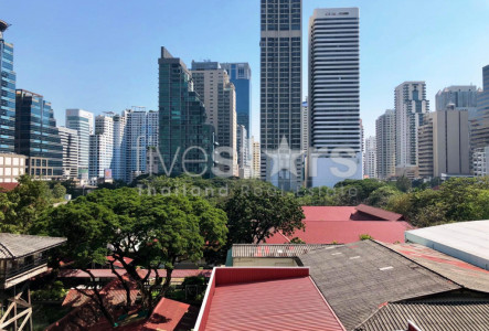 3 bedroom condo for rent on Asoke to Petchaburi