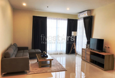Newly renovated 3 bedrooms condo for rent close to BTS Asoke