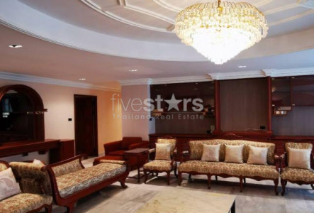 4-bedroom newly renovated for rent on Asoke