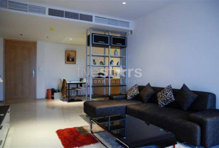 The Empire Place 2  bedrooms condo for rent in Bangkok Sathorn Narathiwas BTS Chongnonsi