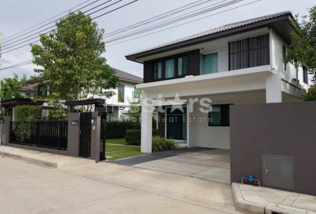 Modern 4 bedroom detached house for rent on Bangna