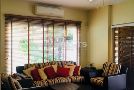 3 bedrooms stand alone house for rent in Rama 9