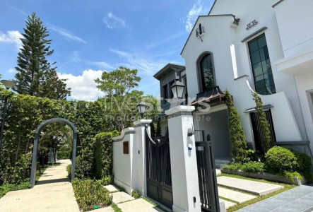 Luxury House 5-Bedroom for sale  in Rama 9-Krungthepkreetha