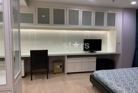 in Bangkok, nice 2  bedroom condo with direct access to BTS Thonglor station