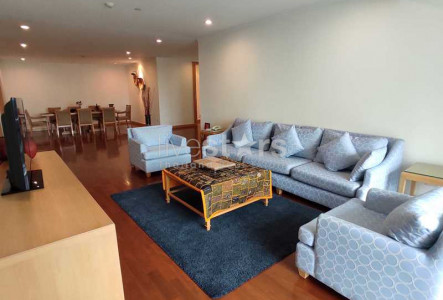 3 bedroom apartment for rent close to Phrom Phong BTS Station