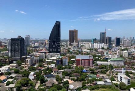 Luxury 1 - Bedroom for rent on Phrompong