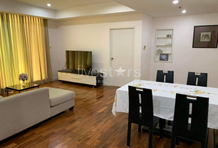 2-bedroom condo for rent close to Phrom Phong BTS station 