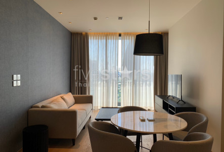 Modern 2- Bedroom for rent on Phromphong