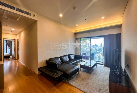 2-bedroom modern condo for rent in Phrom Phong