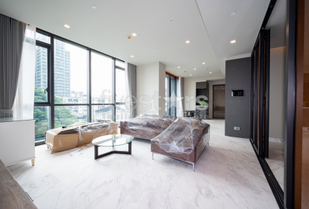 2 bedrooms luxury condo for rent on Thonglor
