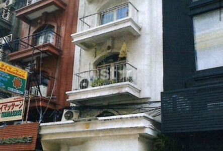 Commercial building for rent close to EmQuartier & Phrom Phong BTS station