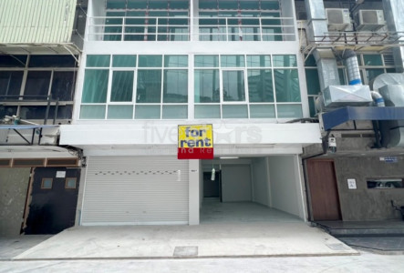 Commercial Building for rent close to Phrom Phong BTS Station