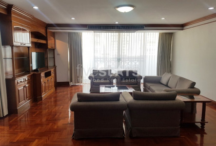 Pet friendly 4 bedrooms condo for rent in Sukhumvit
