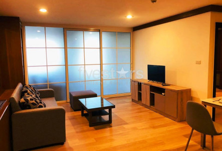 Supalai Place Sukhumvit 39, 2 bedrooms condo for rent in Sukhumvit BTS Phromphong
