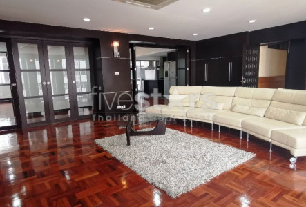 Grand Ville House 3 bedrooms condominium for rent in Sukhumvit near BTS Phromphong