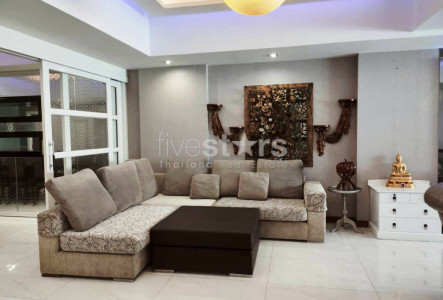 Premier Condominium 2 bedrooms condo for rent in Sukhumvit BTS Phromphong