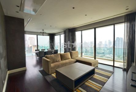 3 bedroom private pool condo for rent on Phrom Phong