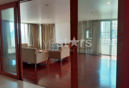 4 bedroom condo for rent on Phrom Phong 