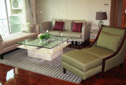 3 bedroom condo for rent on Phrom Phong 