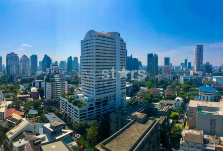 4 bedrooms condo for sale in Phrompong area