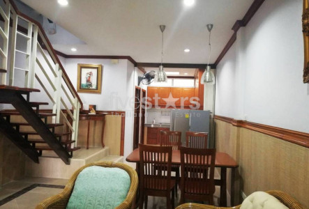 townhouse 2 bedrooms for rent in Bangkok Sukhumvit BTS Thonglor