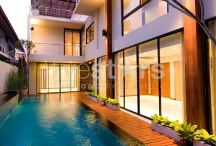 Maison individuelle de 4 chambres avec piscine privée à proximité de la station BTS Thonglor