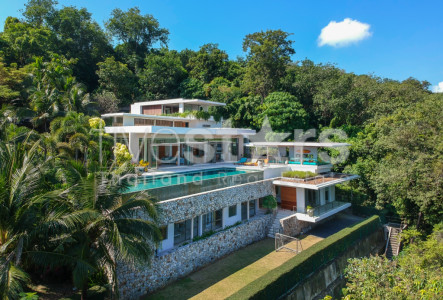 villa with direct beach access for sale in Phuket
