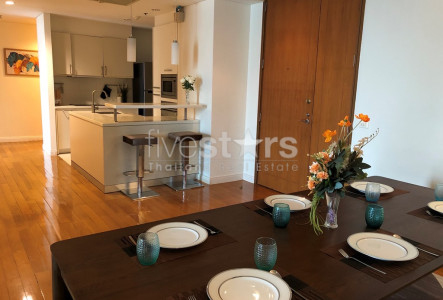 3 bedrooms condo for rent on Sala Daeng - Silom 