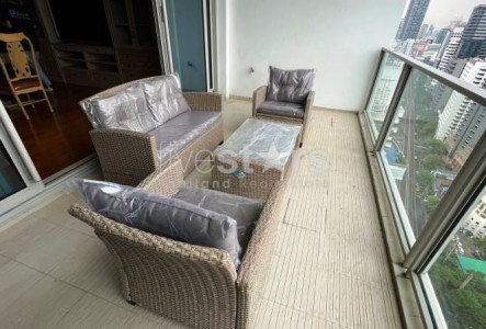 4-bedroom condo for rent close to Ratchadamri BTS Station