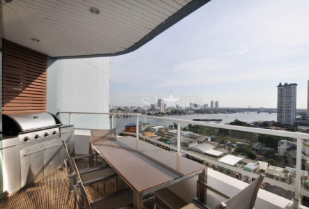 3-bedroom condo for rent at Riverside