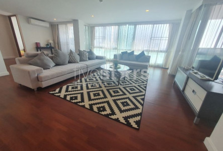 Large 4-Bedroom condo for rent on Sathorn