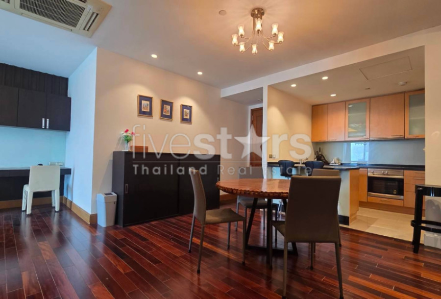 2-bedroom spacious condo in the heart of Sathorn 