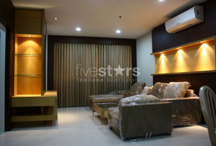 2 bedroom condo for rent on Sathorn