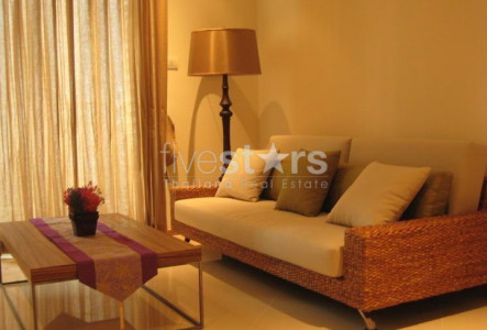 1-bedroom high floor close to Chong Nonsi BTS station