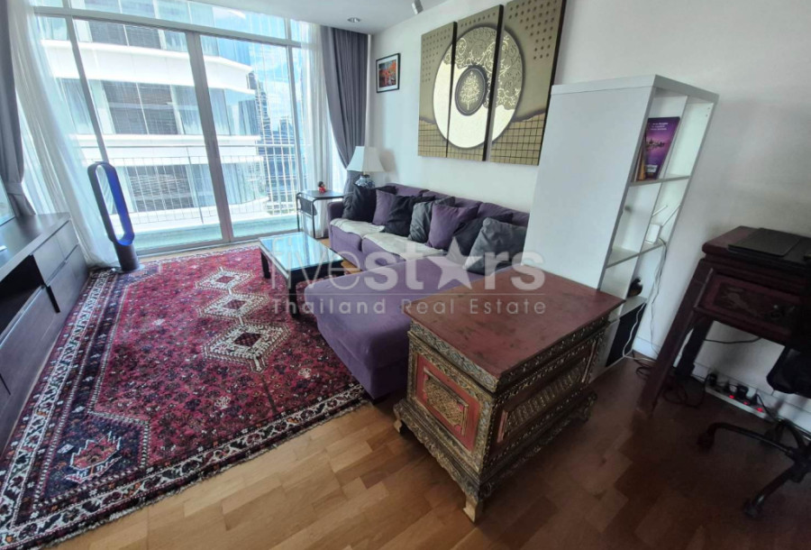 2-bedroom spacious condo for rent on Sathorn to Convent Lane, Silom