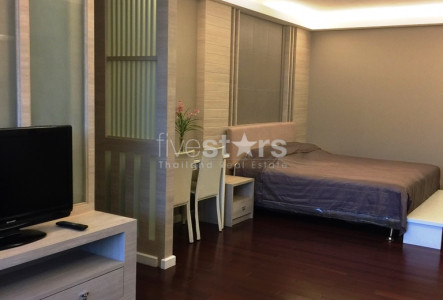 in Bangkok, Sathorn area, nice & bright condo, walking distance to BTS & MRT stations