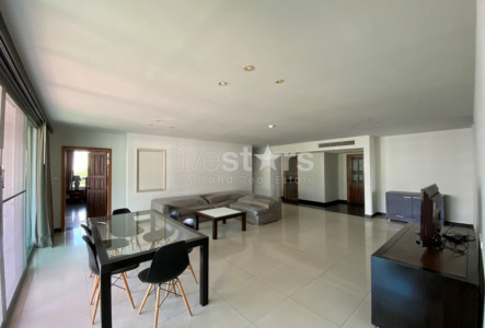 3 bedroom condo for rent on Sathorn