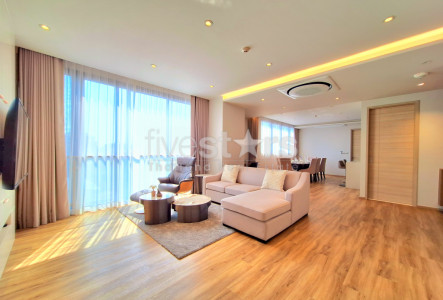 Luxury 3-Bedroom for rent on Sukhumvit - Bearing