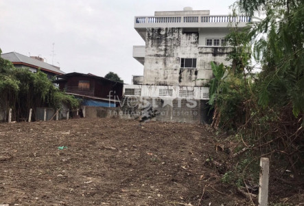 Land for sale located Suthisan, Ratchada and Huay Kwang  