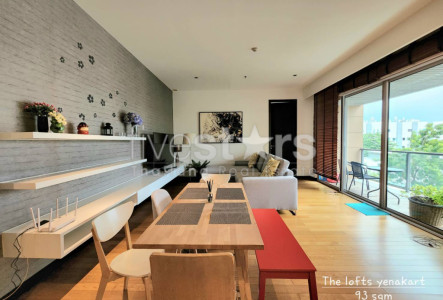 The Lofts Yennakart  2 bedrooms condo for rent in soi Yennakart Sathron