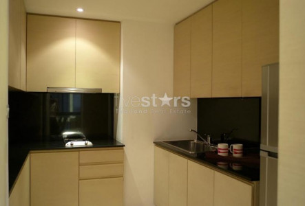 1 bedroom low rise for rent close to Phloen Chit BTS station