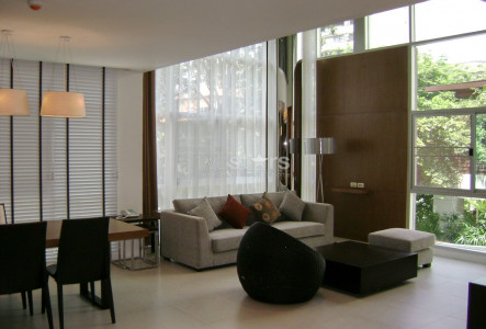 3-bedroom duplex apartment in Thonglor